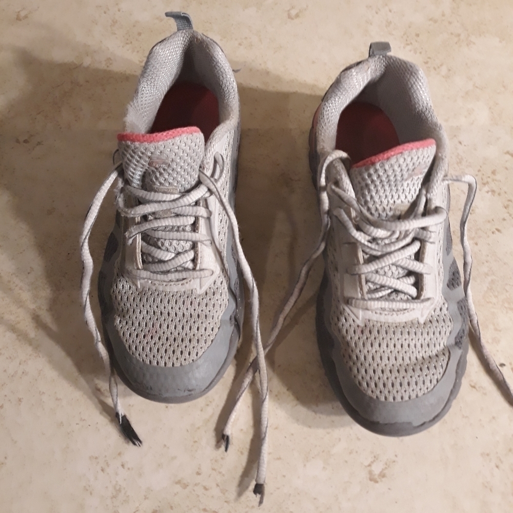 Fila Sneakers size 1 5/$25